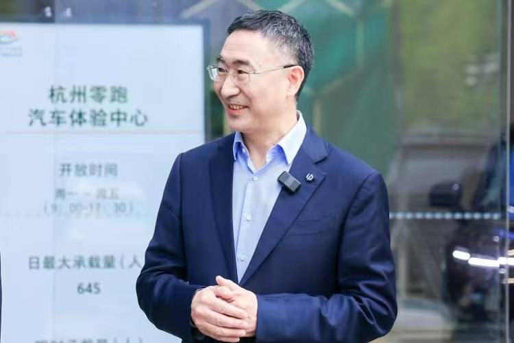 发改委油价变更资讯92号汽油、95号汽油、0号柴油每升均回落0.06元